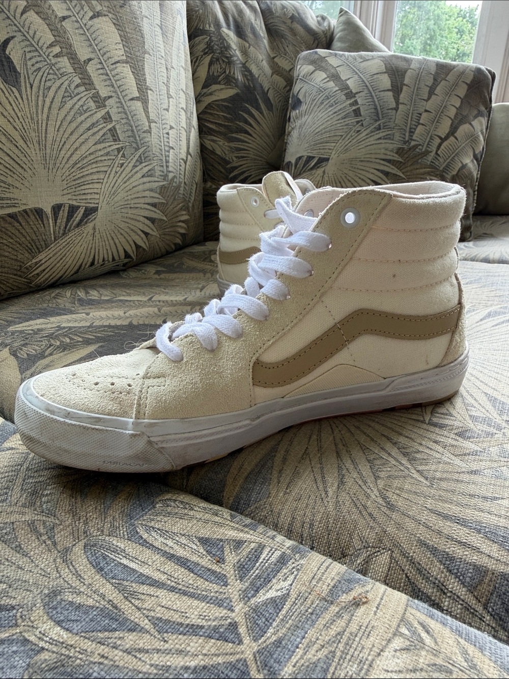 Vans High-Top Sneakers in Cream and Tan - Picture 4 of 11